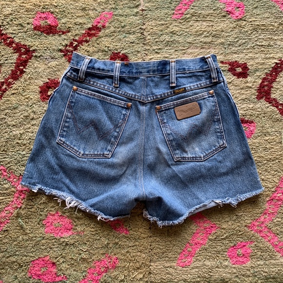 Wrangler vintage denim shorts size 28 - Picture 2 of 5